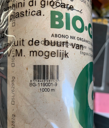 Biobizz nutrient bottle label with product expiration date